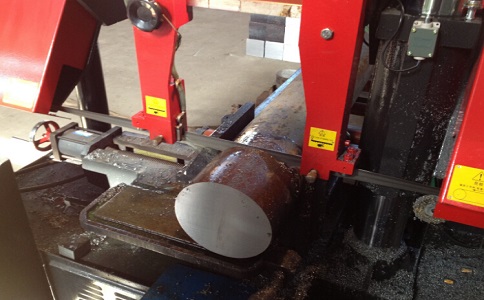 木鱼镇卧式带锯床加工时出现明显振荡如何排查？